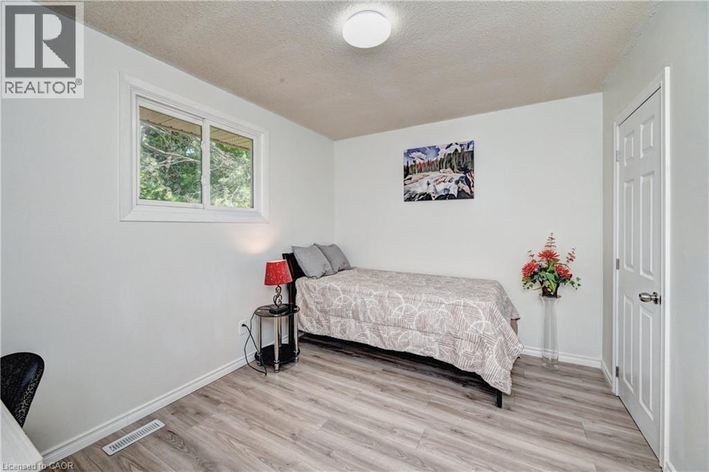92 PINEMEADOW Crescent thumbnail 35