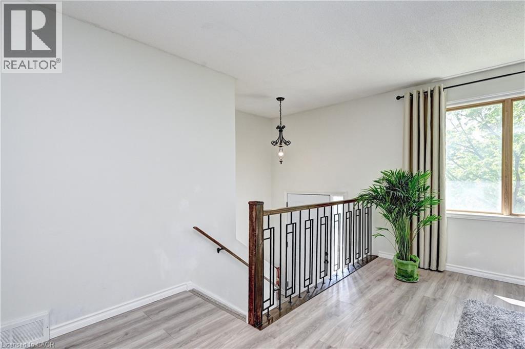 92 PINEMEADOW Crescent thumbnail 5