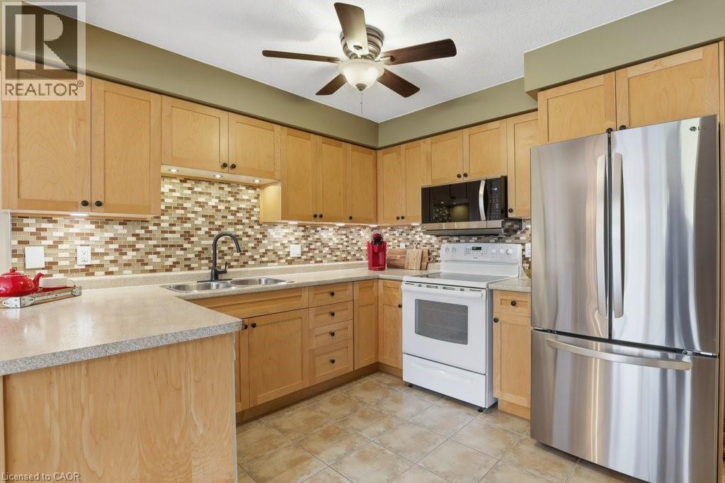 42 FALLOWFIELD Drive Unit# 15 thumbnail 5