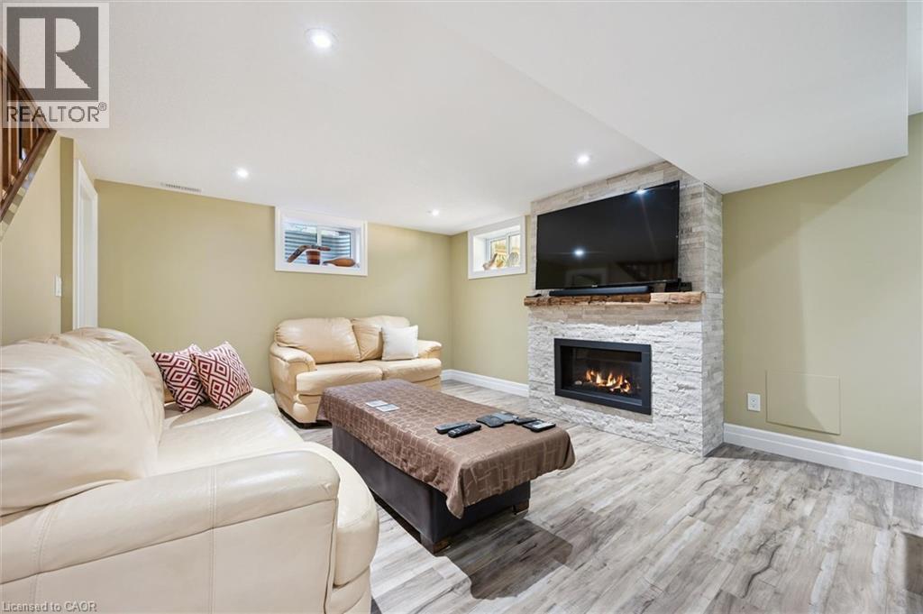 57 MARGARET Avenue S thumbnail 22