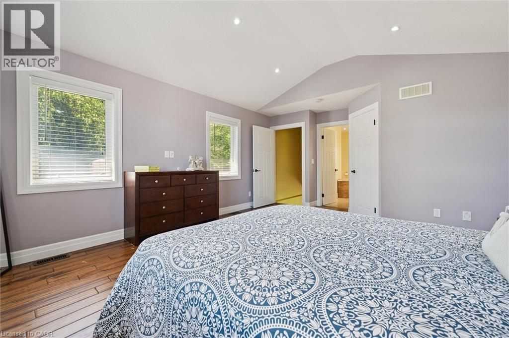 57 MARGARET Avenue S thumbnail 14