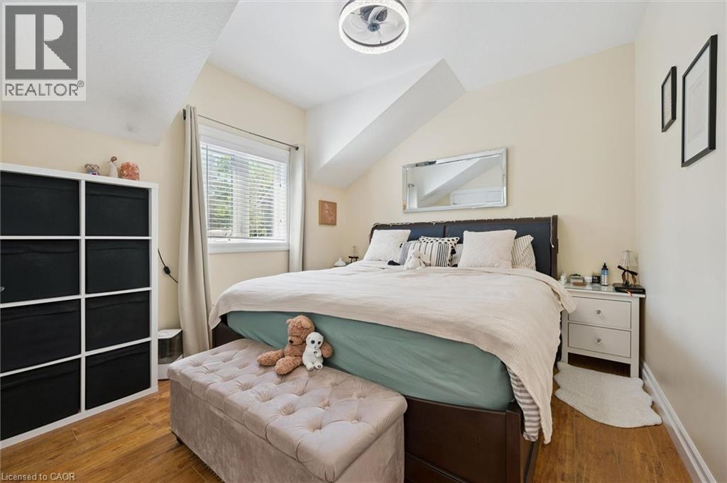 57 MARGARET Avenue S thumbnail 17