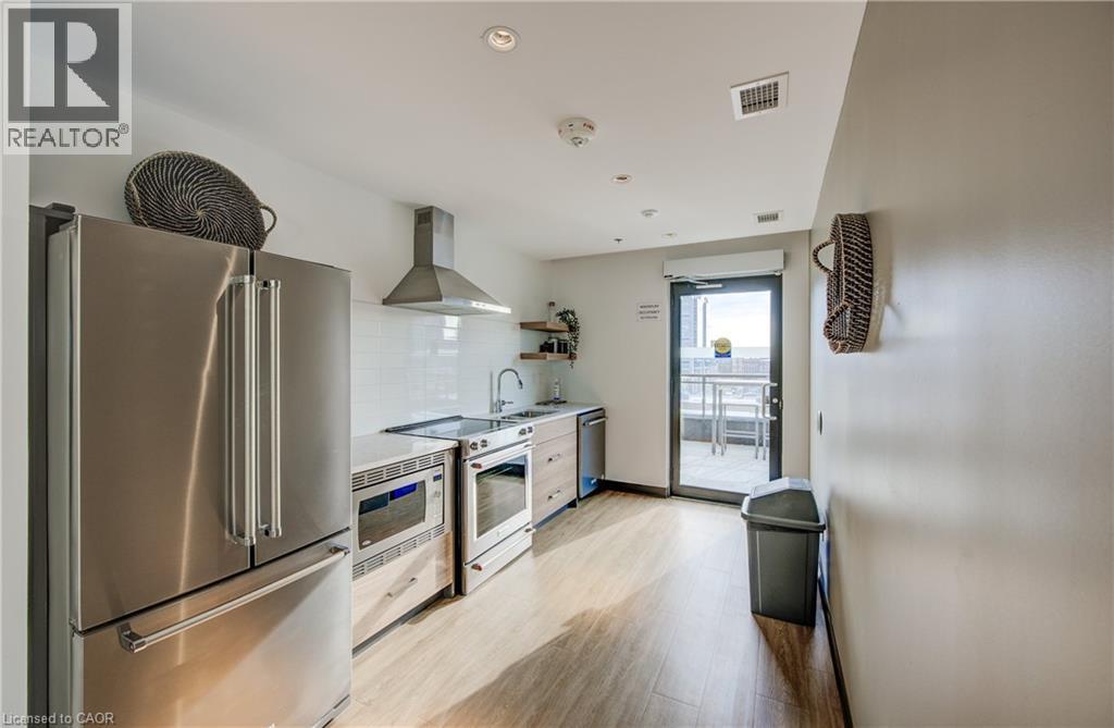 60 CHARLES Street W Unit# 1805 thumbnail 23