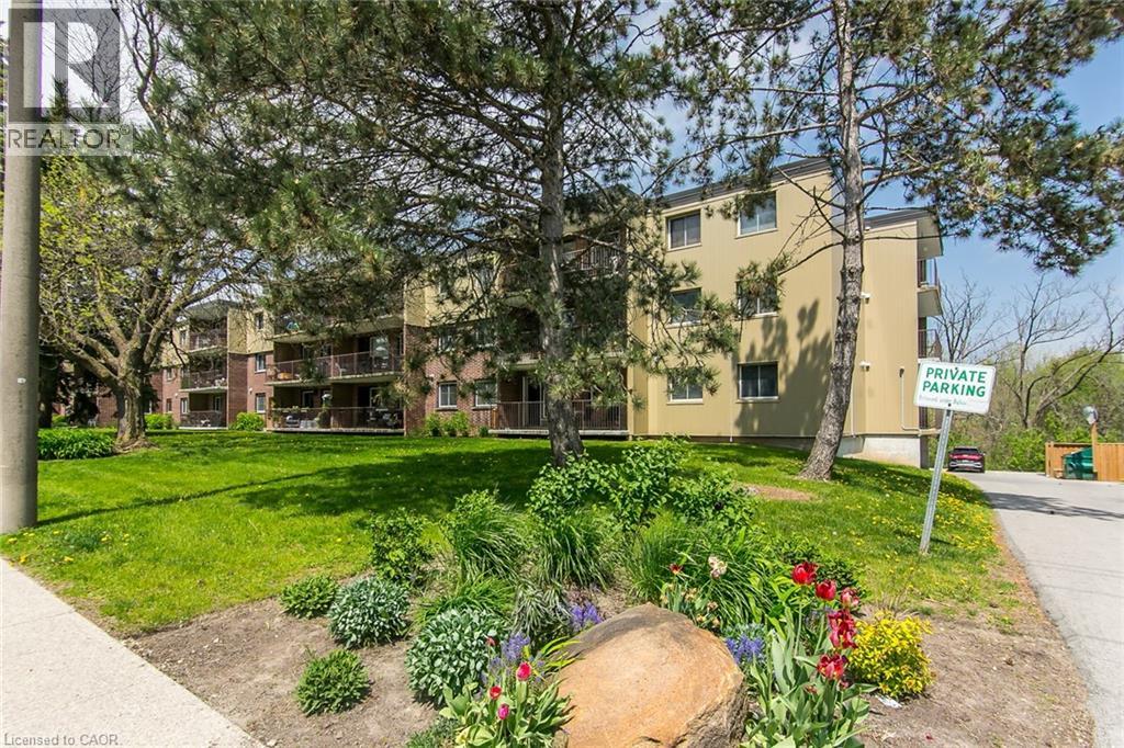 30 AVALON Place Unit# 203 thumbnail 2