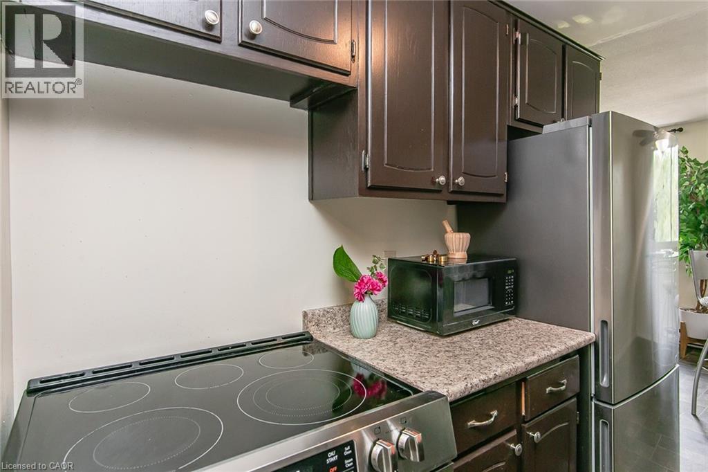 30 AVALON Place Unit# 203 thumbnail 23