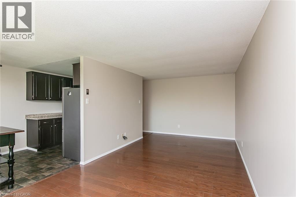 30 AVALON Place Unit# 203 thumbnail 11