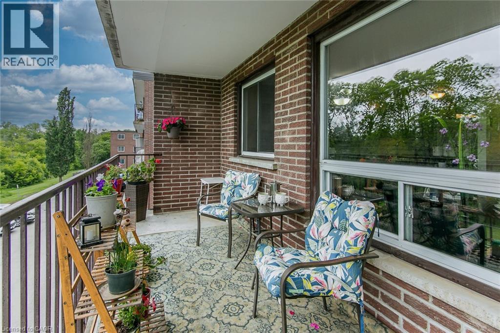 30 AVALON Place Unit# 203 thumbnail 38