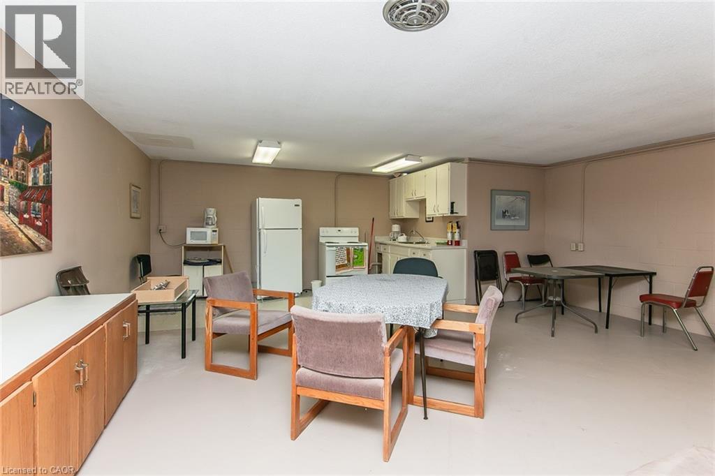 30 AVALON Place Unit# 203 thumbnail 42
