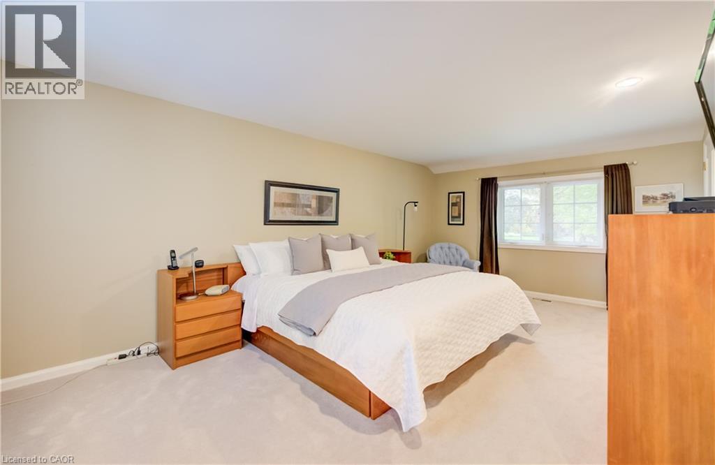 60 HUNTLEY Crescent thumbnail 21