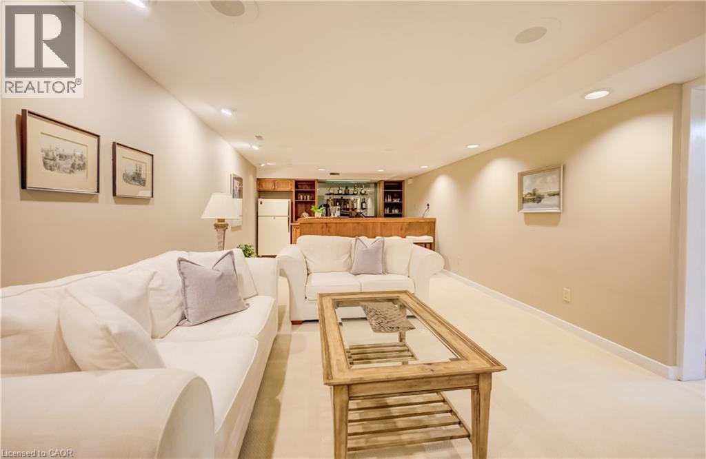 60 HUNTLEY Crescent thumbnail 33