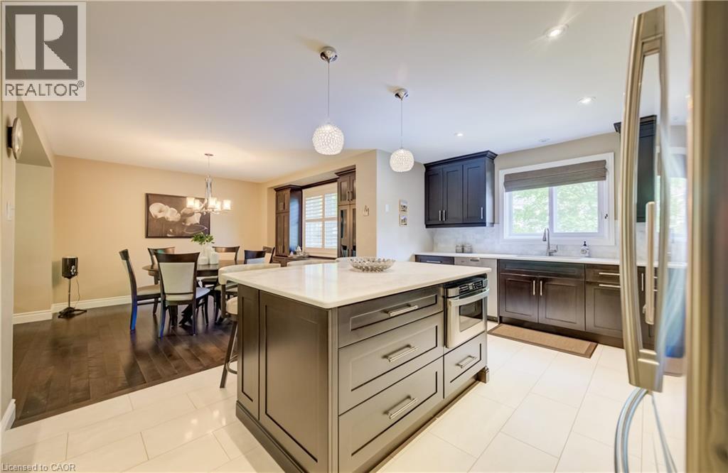 60 HUNTLEY Crescent thumbnail 13