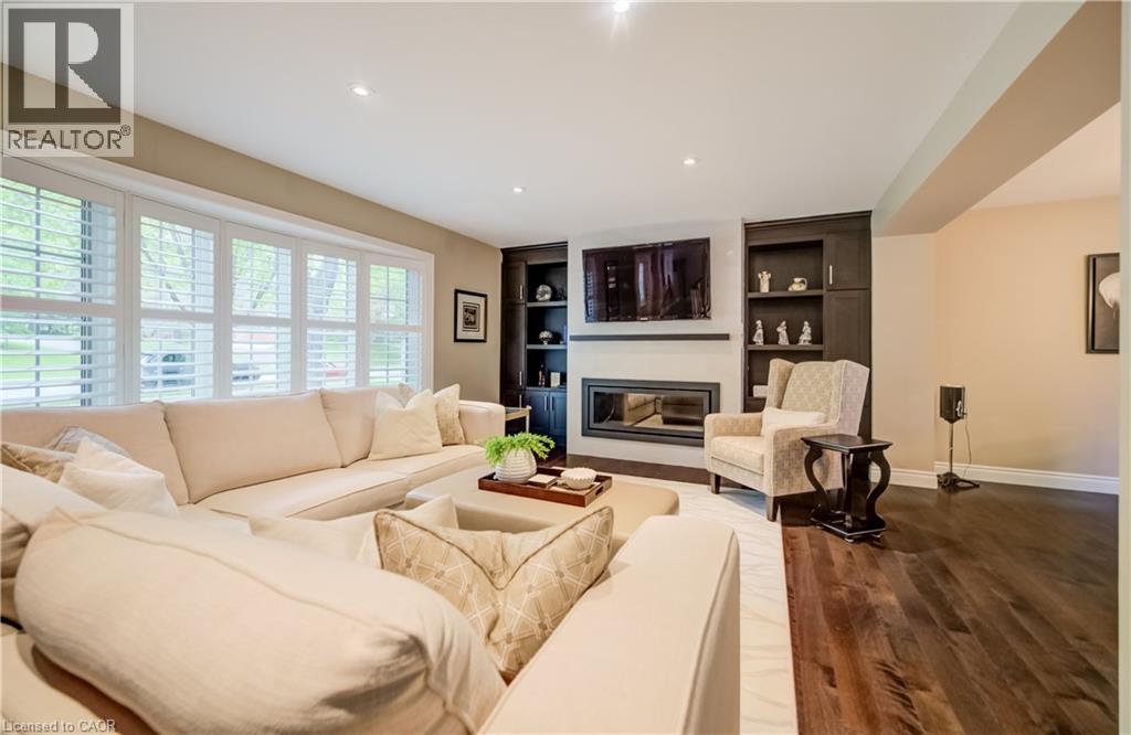60 HUNTLEY Crescent thumbnail 7