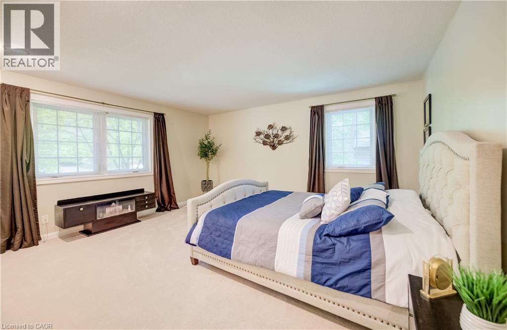 60 HUNTLEY Crescent thumbnail 28