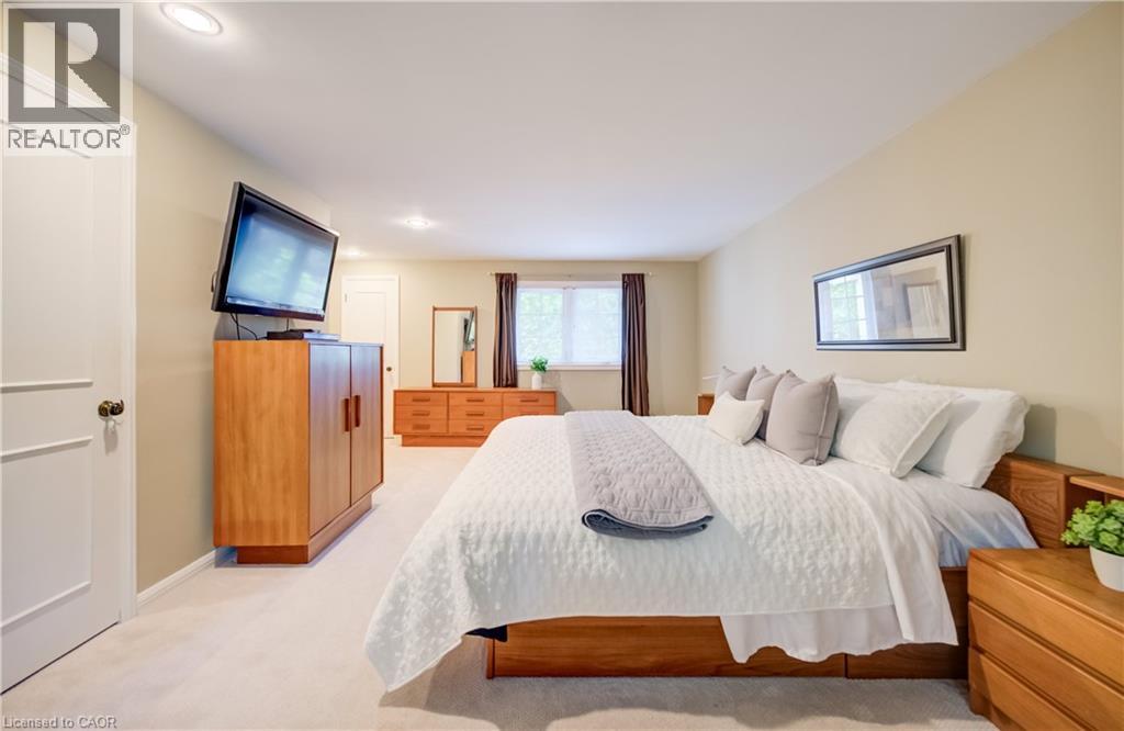 60 HUNTLEY Crescent thumbnail 23