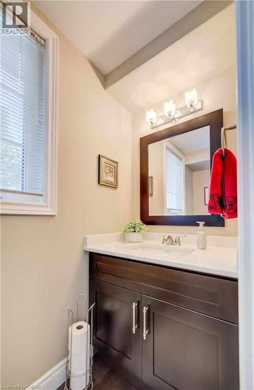 60 HUNTLEY Crescent thumbnail 20