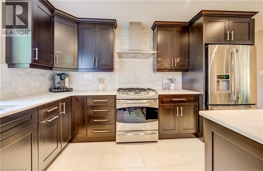 60 HUNTLEY Crescent thumbnail 15