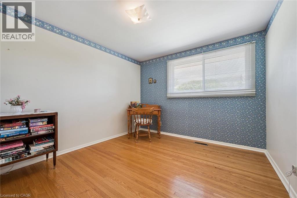 15 CLOVERDALE Crescent thumbnail 17