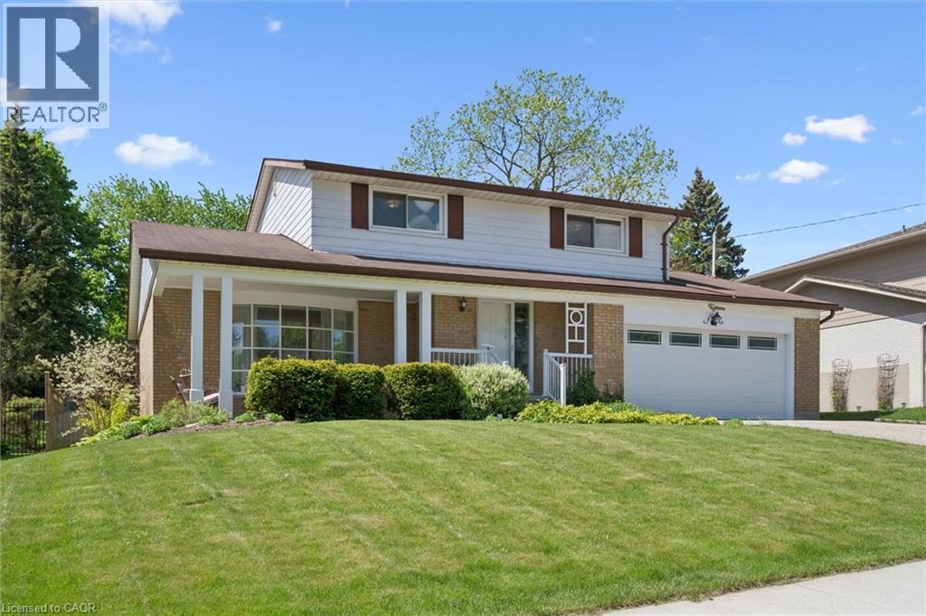 15 CLOVERDALE Crescent thumbnail 3