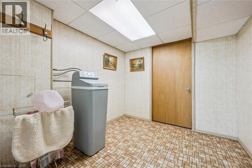 15 CLOVERDALE Crescent thumbnail 32