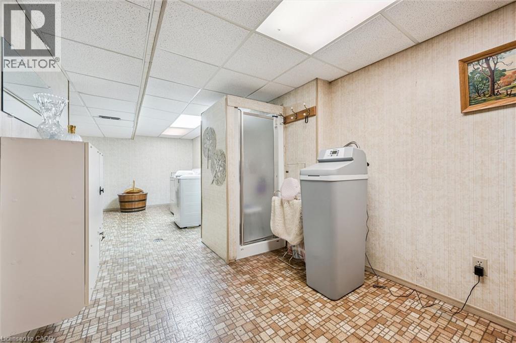 15 CLOVERDALE Crescent thumbnail 33