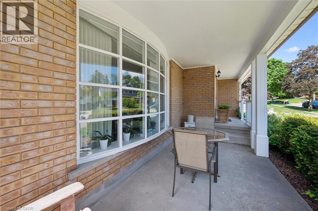 15 CLOVERDALE Crescent thumbnail 4
