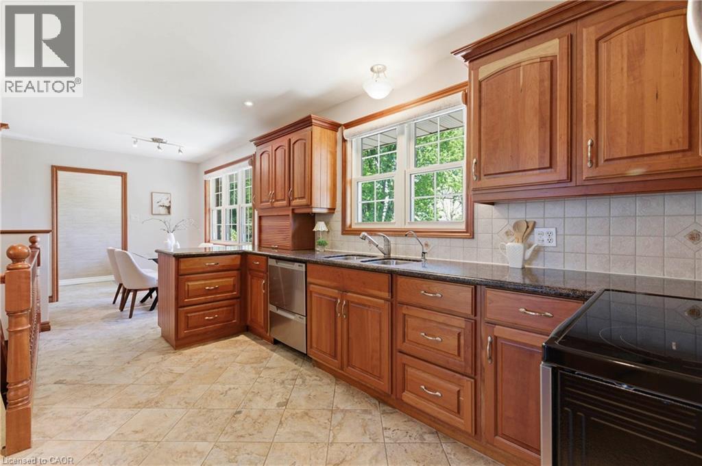1068 CAMERON Road thumbnail 10