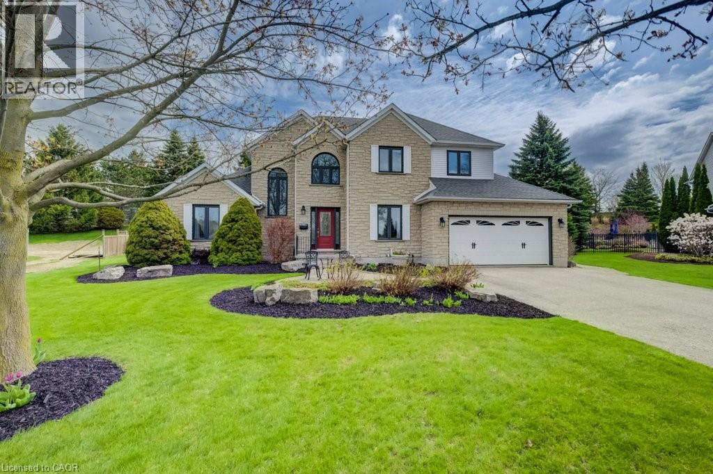 207 WOODRIDGE Drive