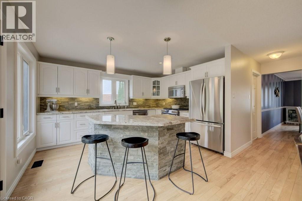 207 WOODRIDGE Drive thumbnail 11