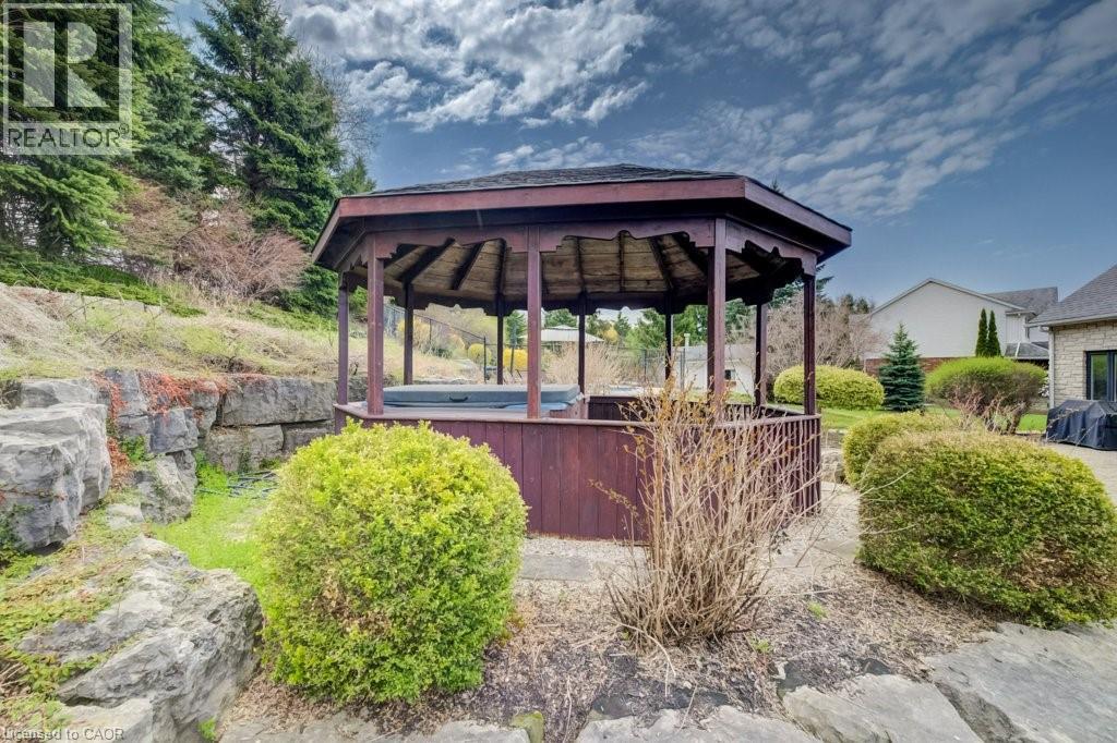 207 WOODRIDGE Drive thumbnail 43
