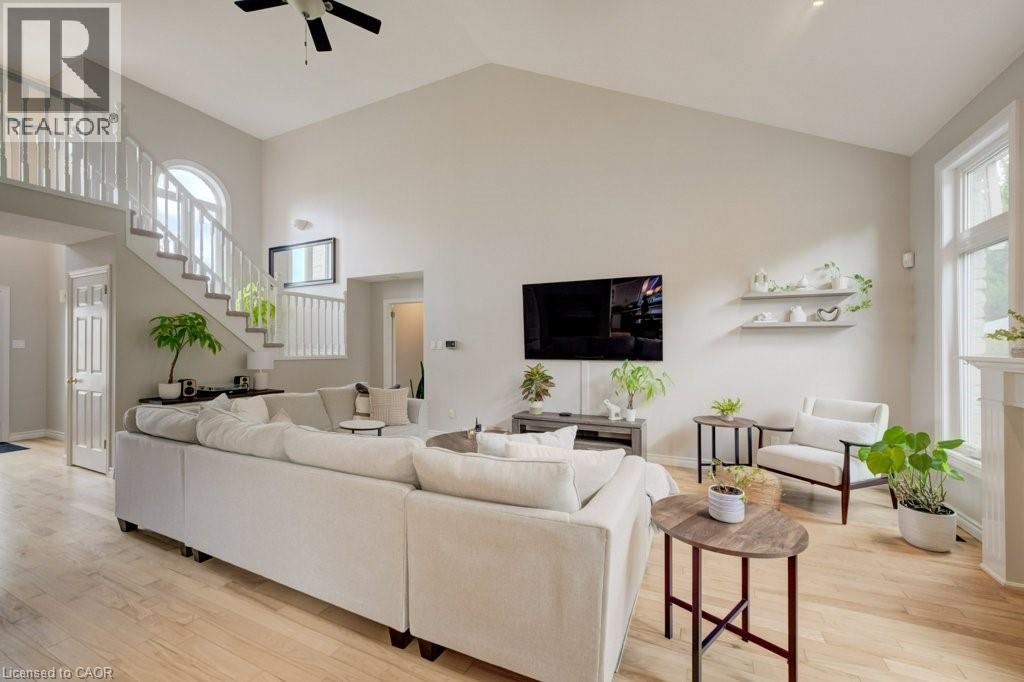 207 WOODRIDGE Drive thumbnail 9