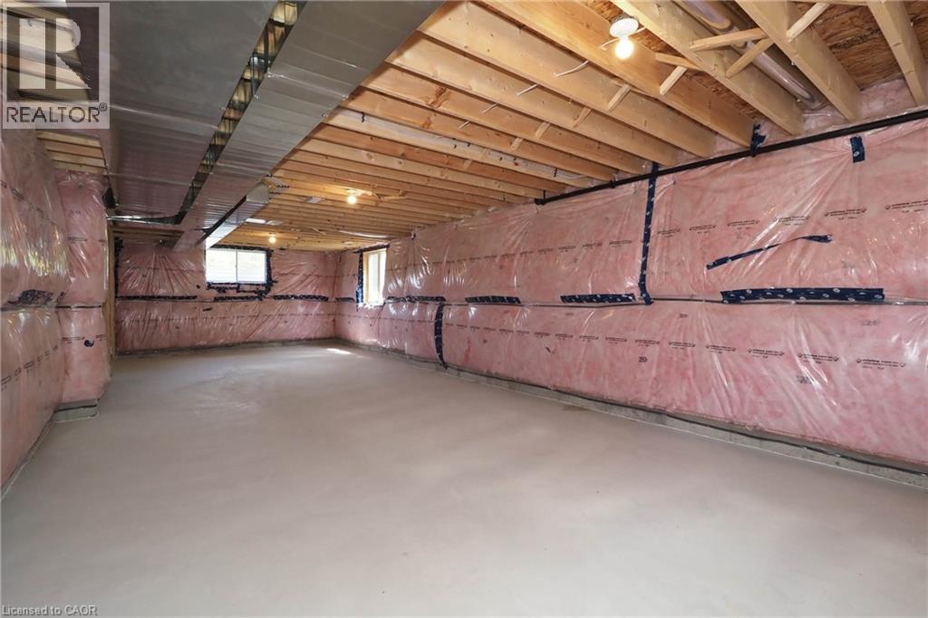 220 JEFFREY Place thumbnail 43