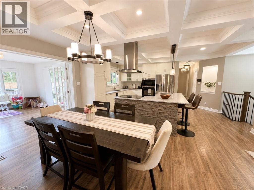 107 ROSSLINN Road thumbnail 14