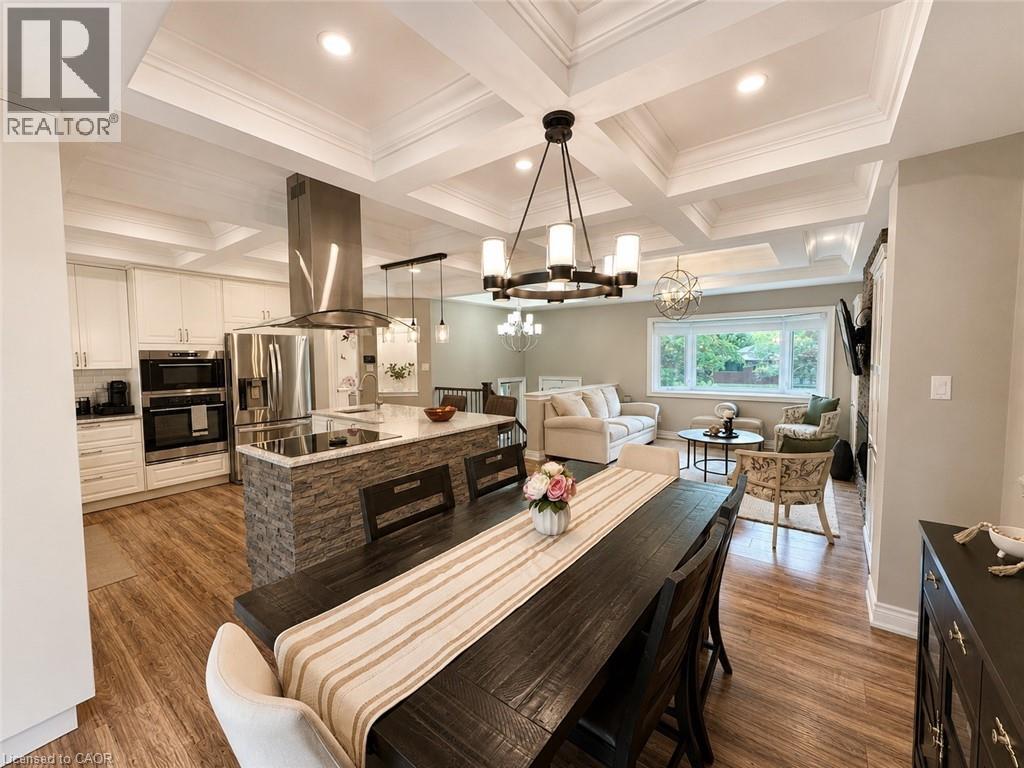 107 ROSSLINN Road thumbnail 16