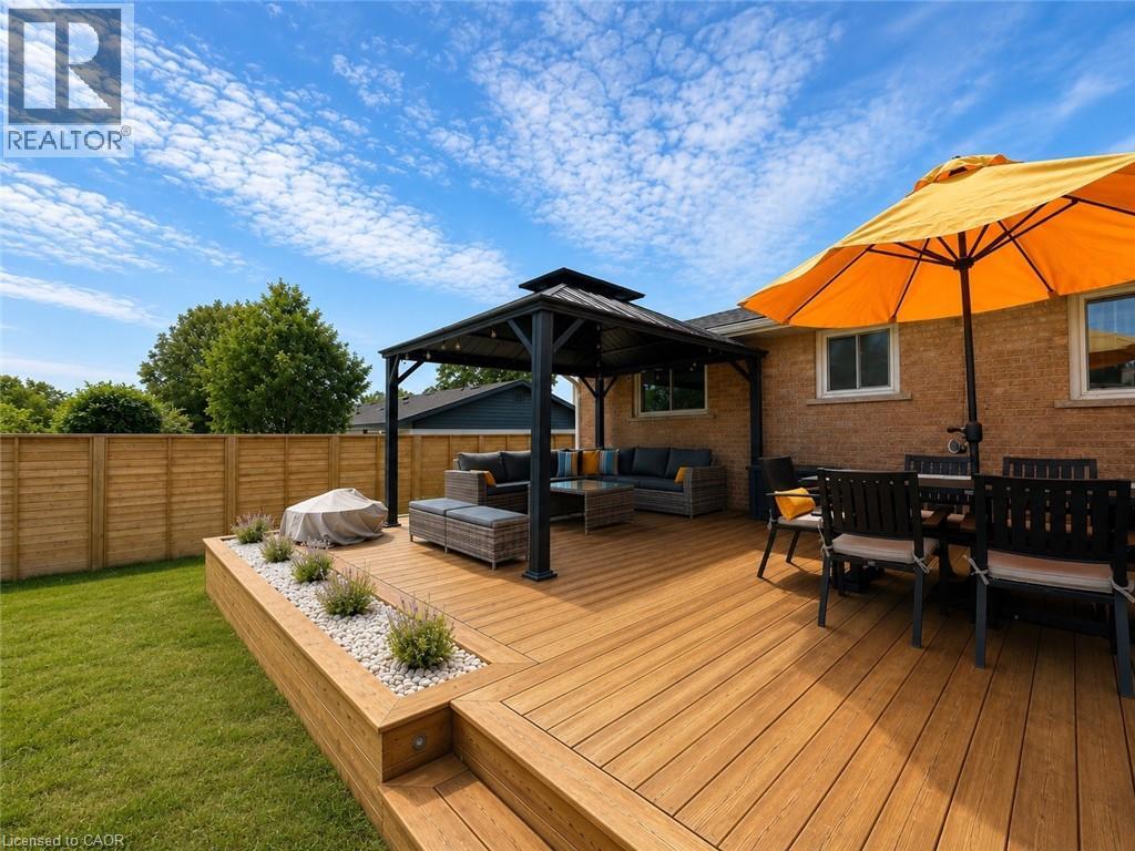 107 ROSSLINN Road thumbnail 46