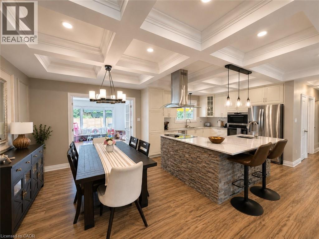 107 ROSSLINN Road thumbnail 6