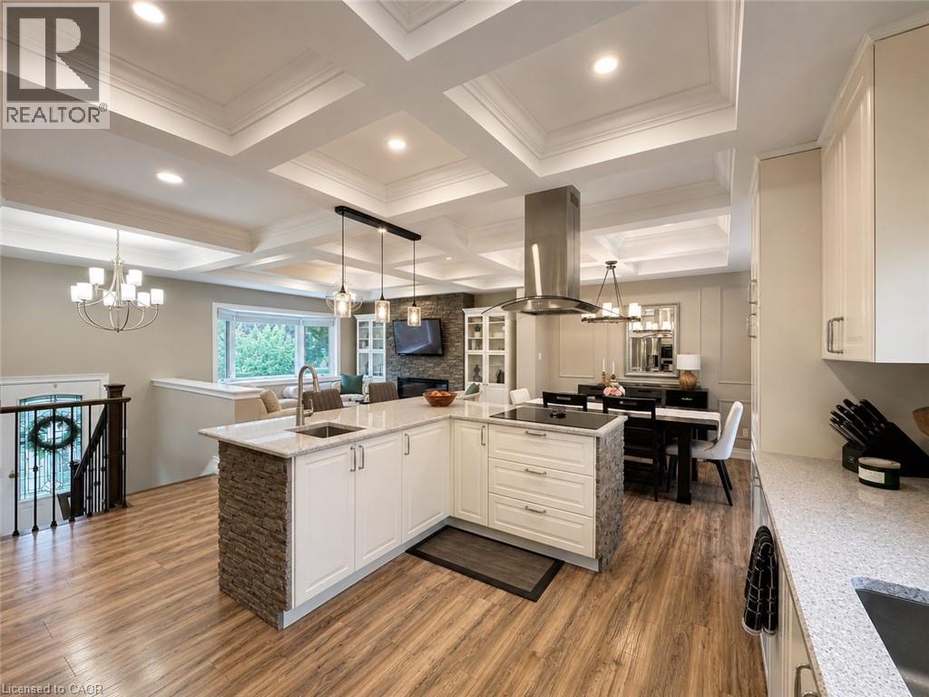 107 ROSSLINN Road thumbnail 9