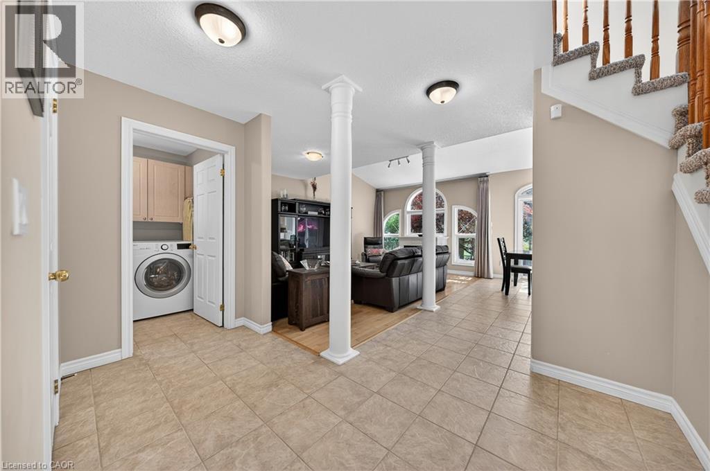 211 MCNICHOL Drive thumbnail 15