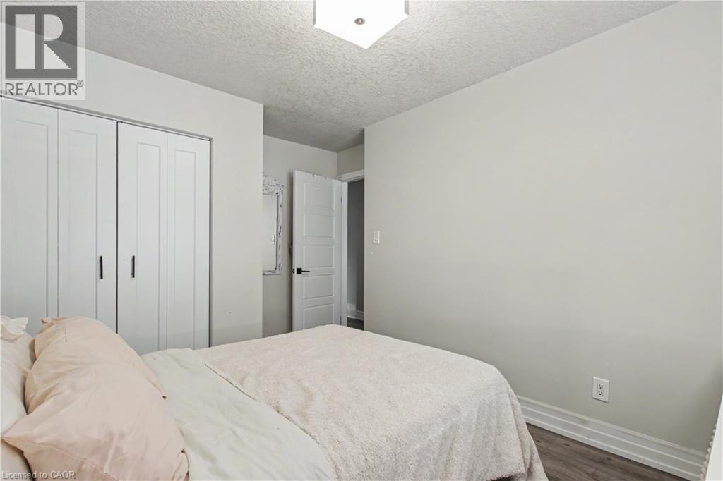 44 OAKHURST Crescent thumbnail 23