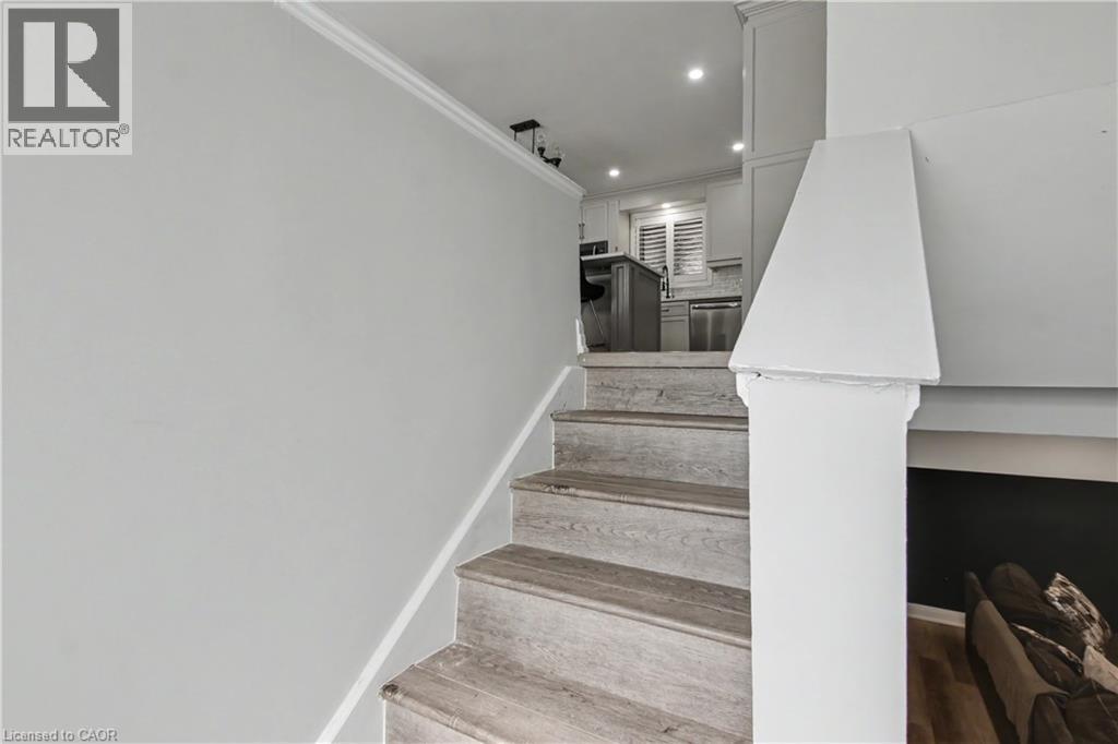 44 OAKHURST Crescent thumbnail 8