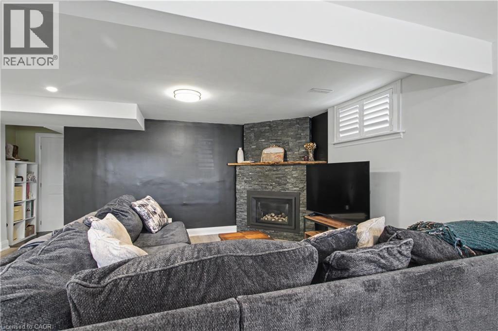 44 OAKHURST Crescent thumbnail 25