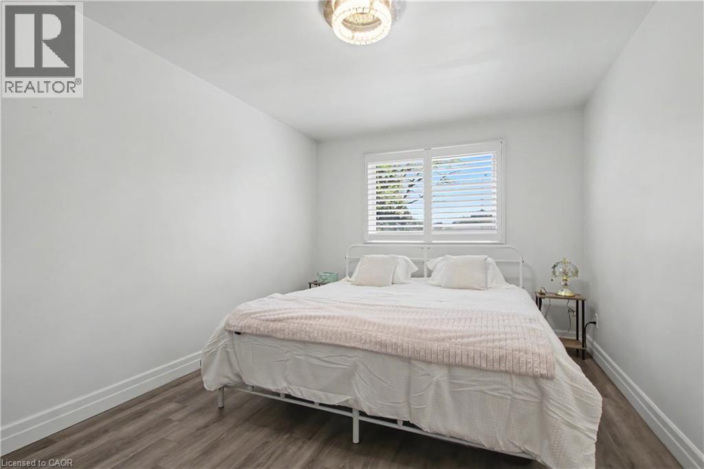 44 OAKHURST Crescent thumbnail 19