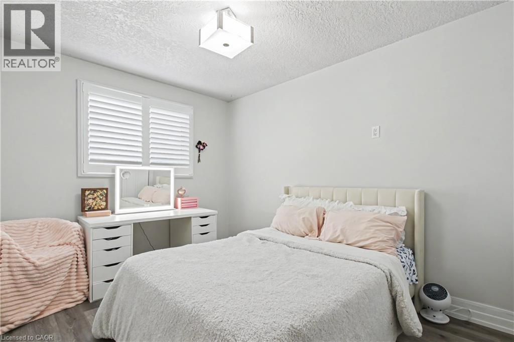 44 OAKHURST Crescent thumbnail 22
