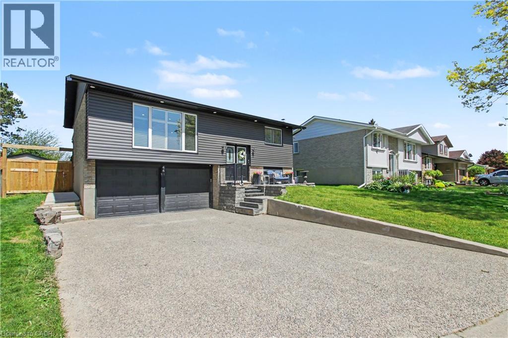 44 OAKHURST Crescent thumbnail 5