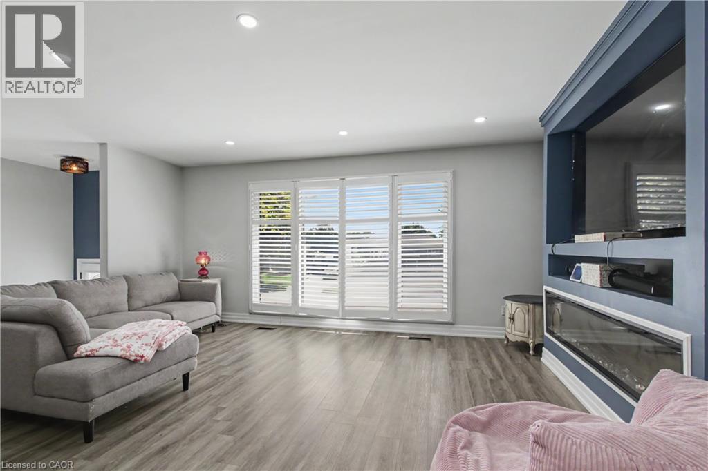 44 OAKHURST Crescent thumbnail 10