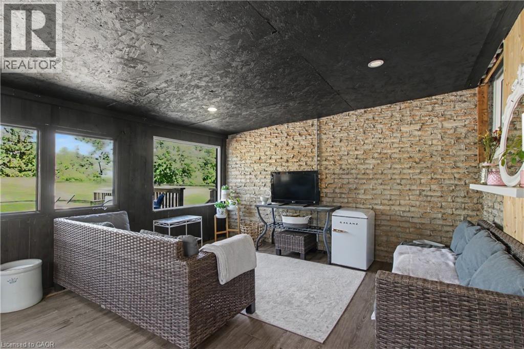 44 OAKHURST Crescent thumbnail 17
