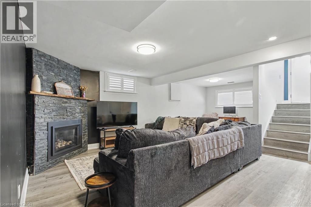 44 OAKHURST Crescent thumbnail 26