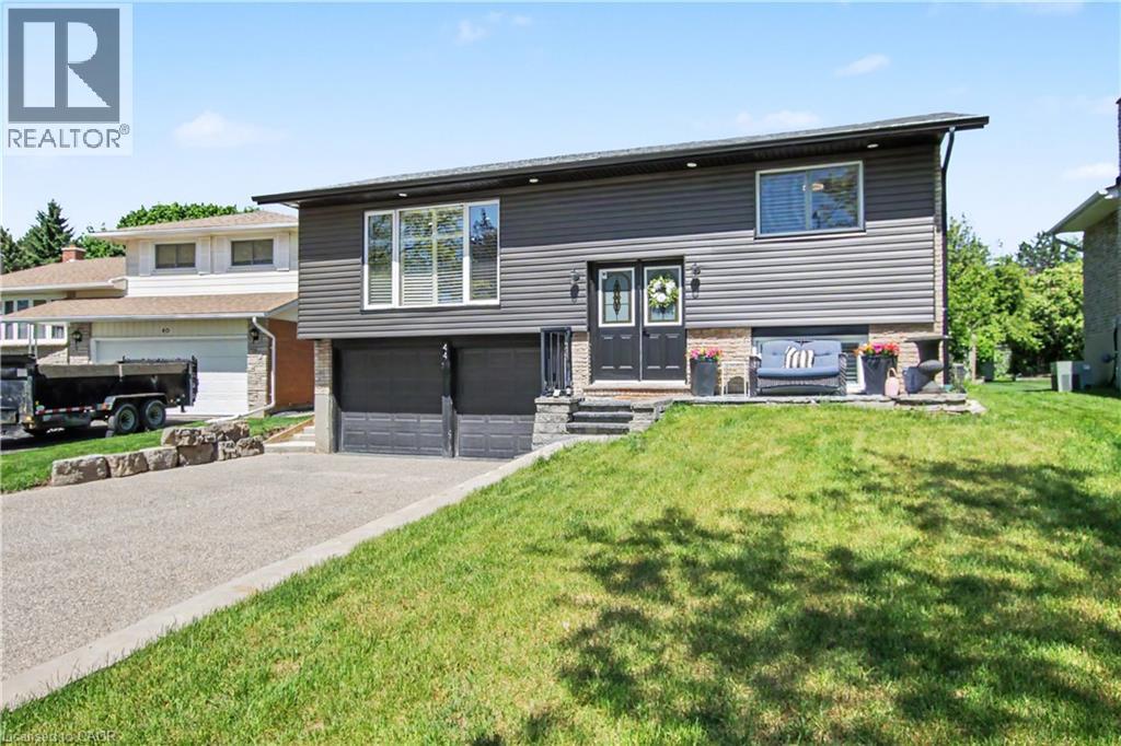 44 OAKHURST Crescent thumbnail 3