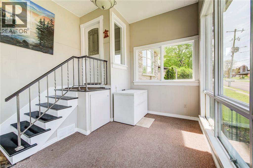 1521 BRIDGE Street thumbnail 10