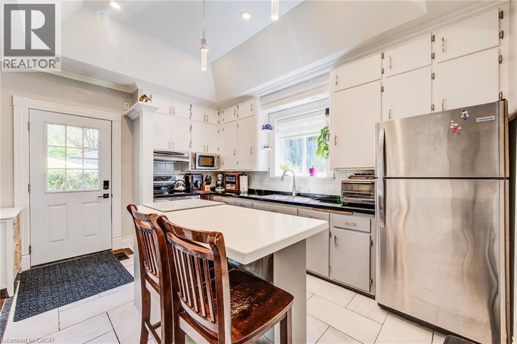 1521 BRIDGE Street thumbnail 19
