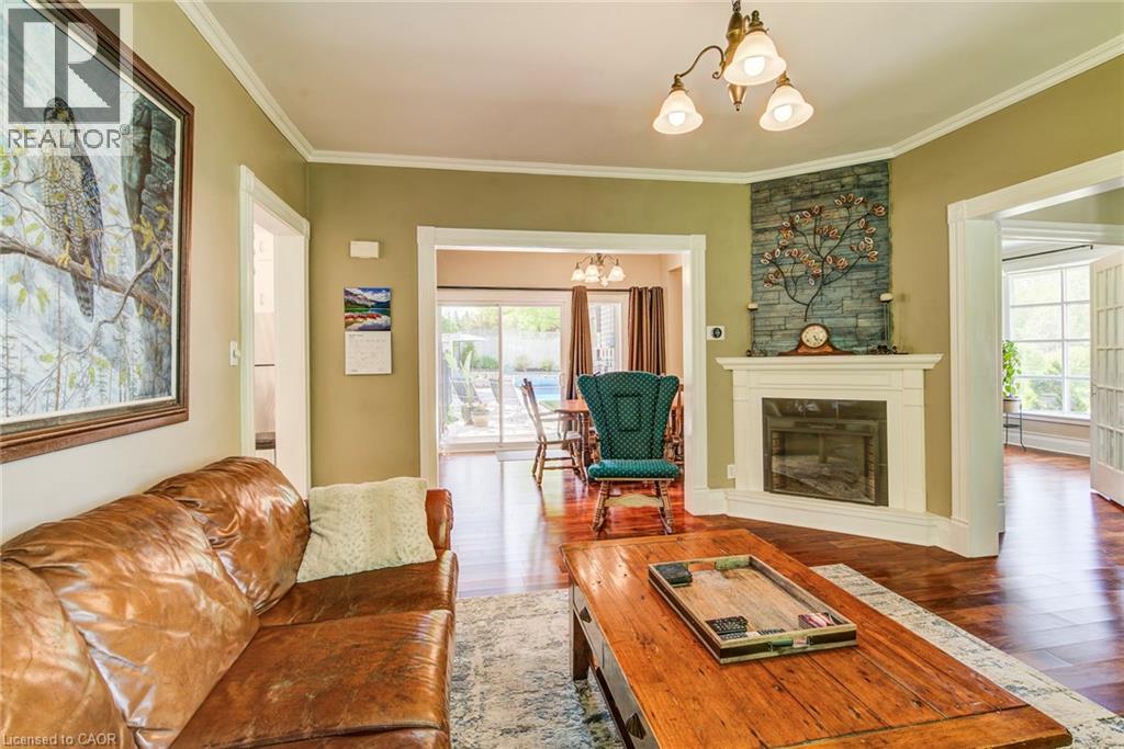 1521 BRIDGE Street thumbnail 15